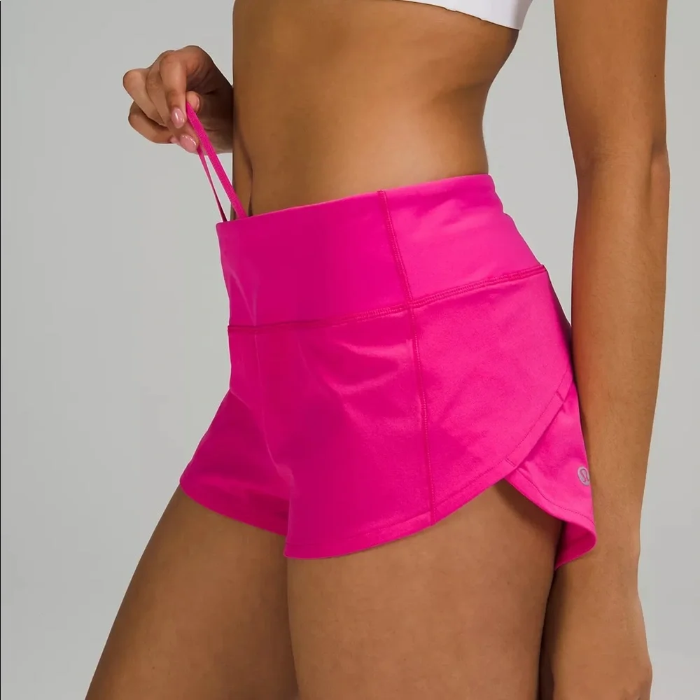 Lululemon Speed Up Low-Rise Lined Short 2.5” - Picture 1 of 4